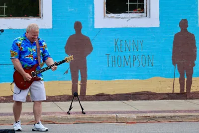 Kenny Thompson live music traverse city